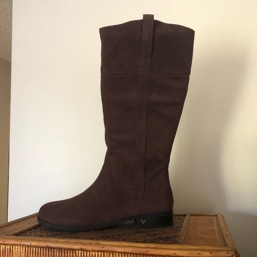 NIB Vionic Knee High Boots 9.5
